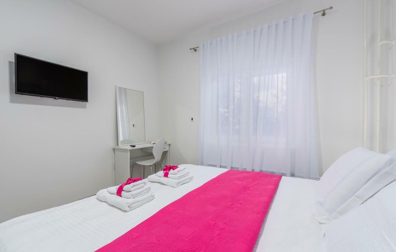 Apartments Vita *